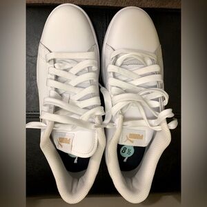 Casual Pumas to wear